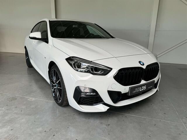 Wit Gebruikt 2022 BMW 218 M Sport Coupé | € 30.900 (Eerlijke prijs) - Afbeelding 1/4