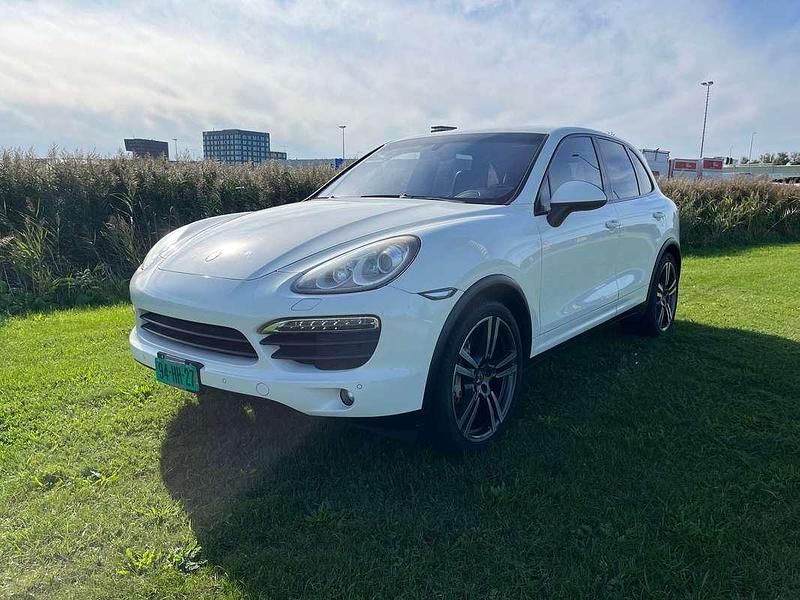 Wit Occasion 2011 Porsche Cayenne SUV | € 19.950 - Afbeelding 1/4
