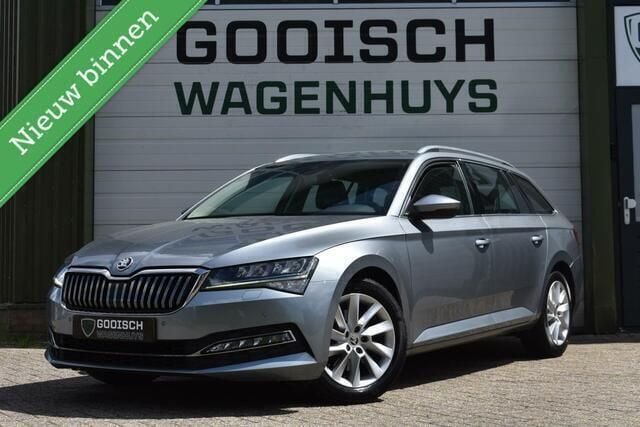 Grijs Gebruikt 2021 Skoda Superb Business Line Stationwagen | € 22.790 (Eerlijke prijs) - Afbeelding 1/4