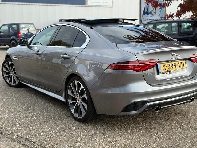 Occasion Jaguar XE R-Dynamic 301 PK (221 kW) 2019 Grijs Sedan