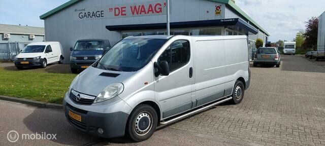 Zilver Gebruikt 2013 Opel Vivaro Eco Van | € 2.950 (Goede deal) - Afbeelding 1/4