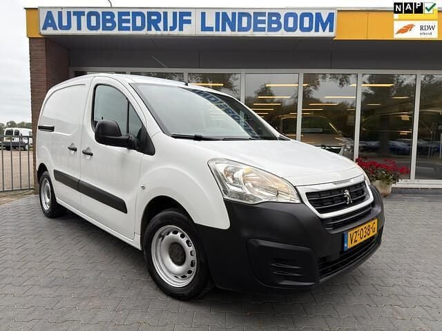 Wit Gebruikt 2016 Peugeot Partner Van | € 5.750 (Eerlijke prijs) - Afbeelding 1/4