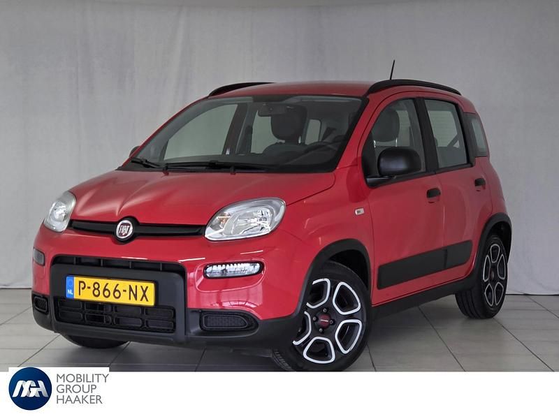 Occasion Fiat Panda Sport 69 PK (50 kW) 2021 Rood Hatchback