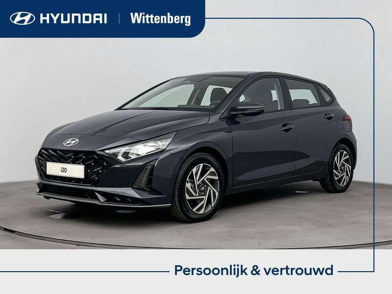 Grijs Nieuw 2025 Hyundai i20 Comfort Hatchback | € 27.390 (Iets duurder) - Afbeelding 1/3