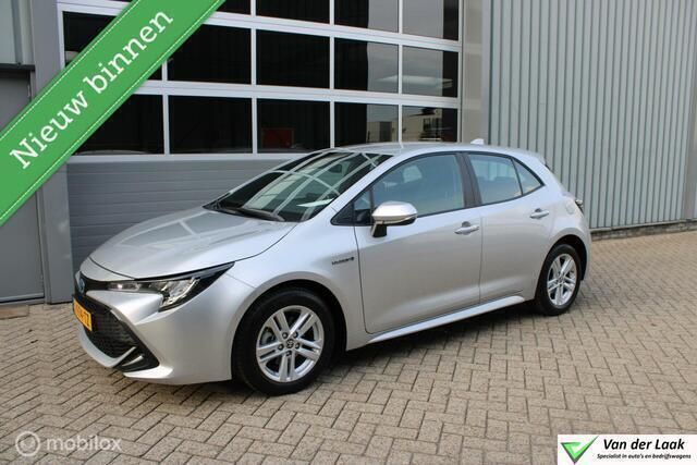 Grijs Gebruikt 2021 Toyota Corolla Active Hatchback | € 22.950 (Eerlijke prijs) - Afbeelding 1/4