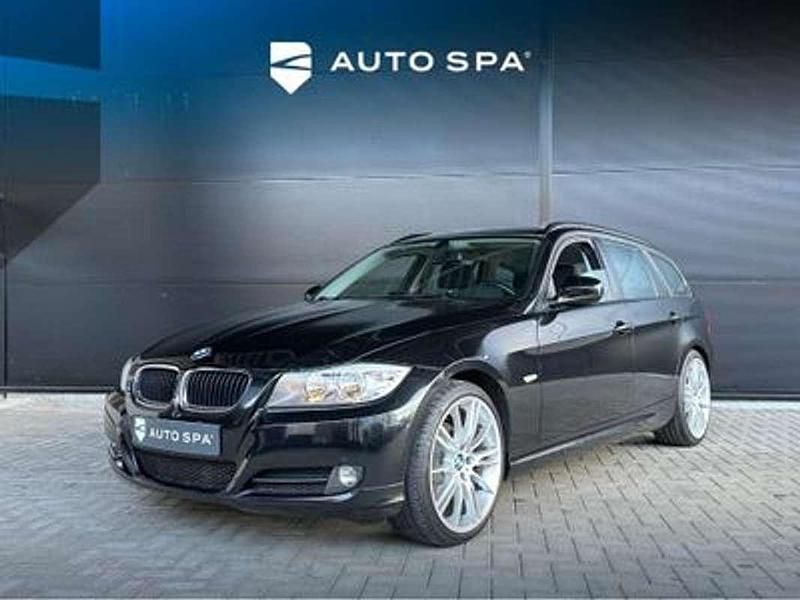 Zwart Gebruikt 2011 BMW 318 M Sport Stationwagen | € 8.999 (Eerlijke prijs) - Afbeelding 1/4