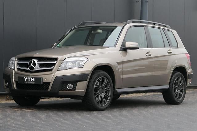 Goud (metallic) Gebruikt 2008 Mercedes GLK280 SUV | € 12.440 - Afbeelding 1/4