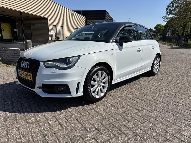 Wit Gebruikt 2014 Audi A1 Proline Hatchback | € 9.245 (Eerlijke prijs) - Afbeelding 1/4