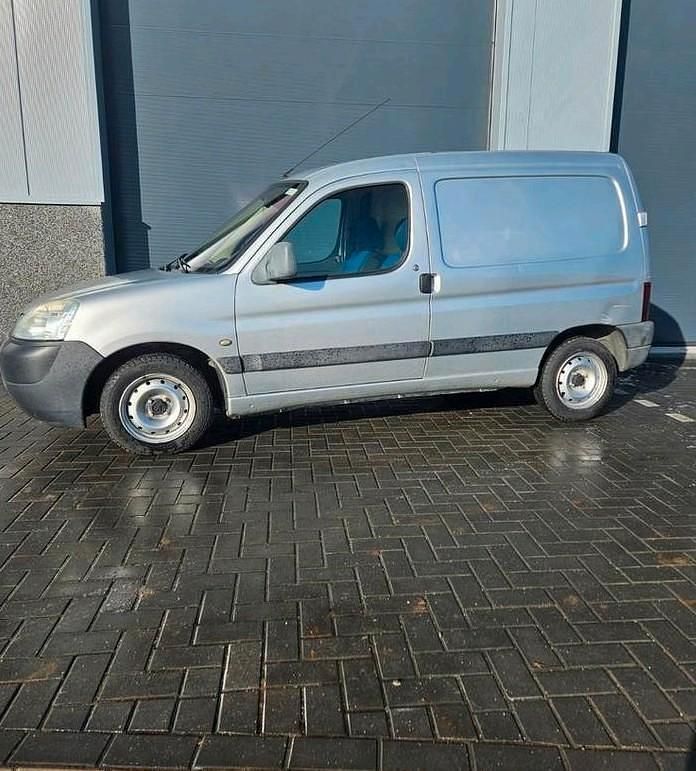 Occasion 2004 Peugeot Partner MPV | € 1.250 (Eerlijke prijs) - Afbeelding 1/4
