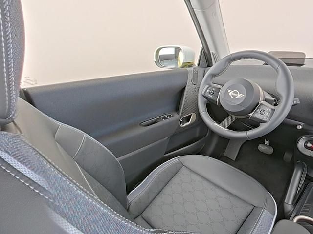 Occasion Mini Cooper Classic 135 kW (184 PK) 2025 Geel Hatchback