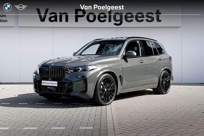 Grijs Gebruikt 2025 BMW X5 Comfort Edition SUV | € 125.732 - Afbeelding 1/4