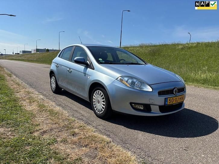 Gebruikt 2007 Fiat Bravo Dynamic Hatchback | € 1.350 (Goede deal) - Afbeelding 1/4