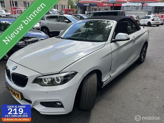 Wit Gebruikt 2017 BMW 220 Executive Cabriolet | € 12.000 - Afbeelding 1/4