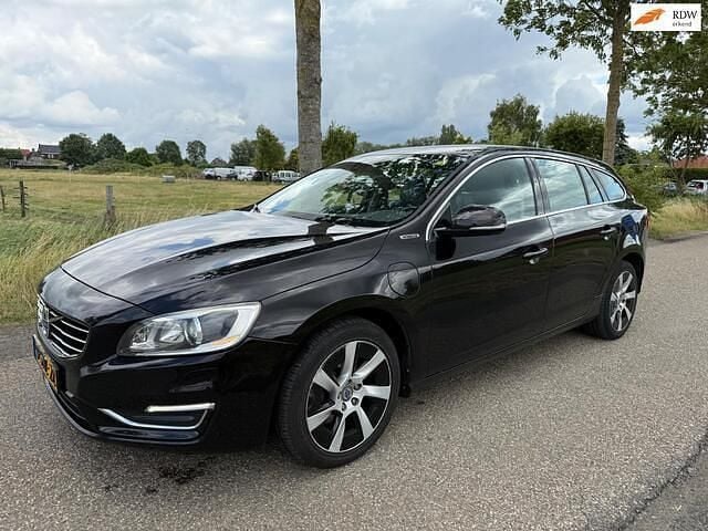 Zwart Gebruikt 2013 Volvo V60 Summum Stationwagen | € 5.950 (Goede deal) - Afbeelding 1/4