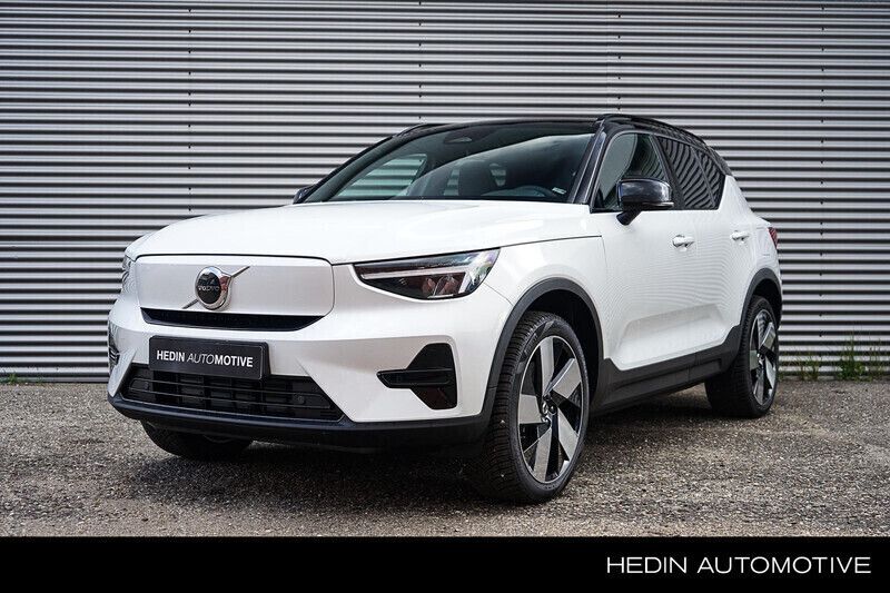 Wit Gebruikt 2024 Volvo XC40 Plus SUV | € 46.995 (Iets duurder) - Afbeelding 1/4