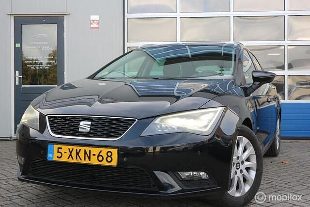 Zwart Occasion 2014 Seat Leon ST Ecomotive Stationwagen | € 4.400 (Duur) - Afbeelding 1/4