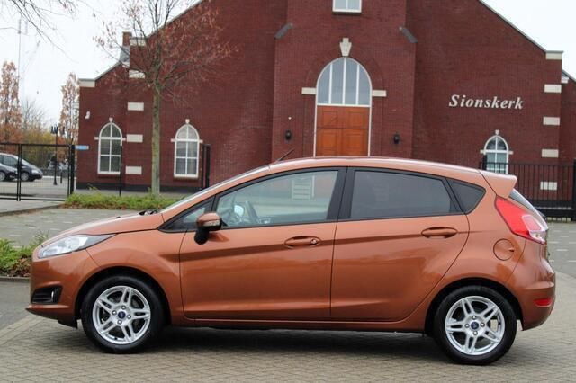 Occasion Ford Fiesta Style 101 PK (74 kW) 2013 Bruin Hatchback