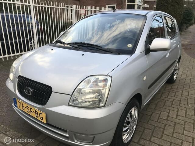 Grijs Occasion 2005 Kia Picanto LX Hatchback | € 1.450 (Duur) - Afbeelding 1/4
