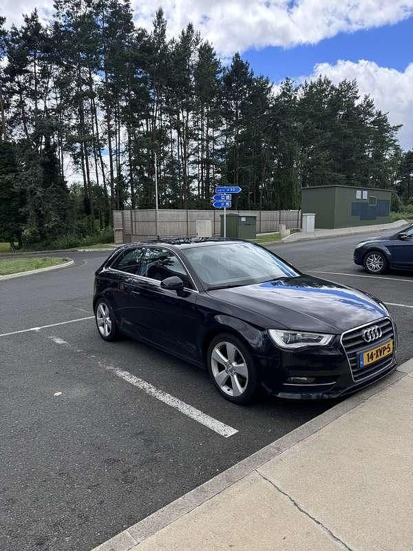 Zwart Gebruikt 2012 Audi A3 Stationwagen | € 8.500 (Eerlijke prijs) - Afbeelding 1/4