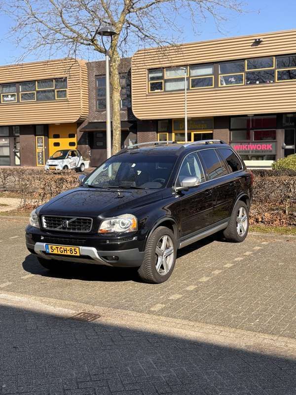 Zwart Gebruikt 2009 Volvo XC90 Kinetic SUV | € 14.999 (Eerlijke prijs) - Afbeelding 1/4