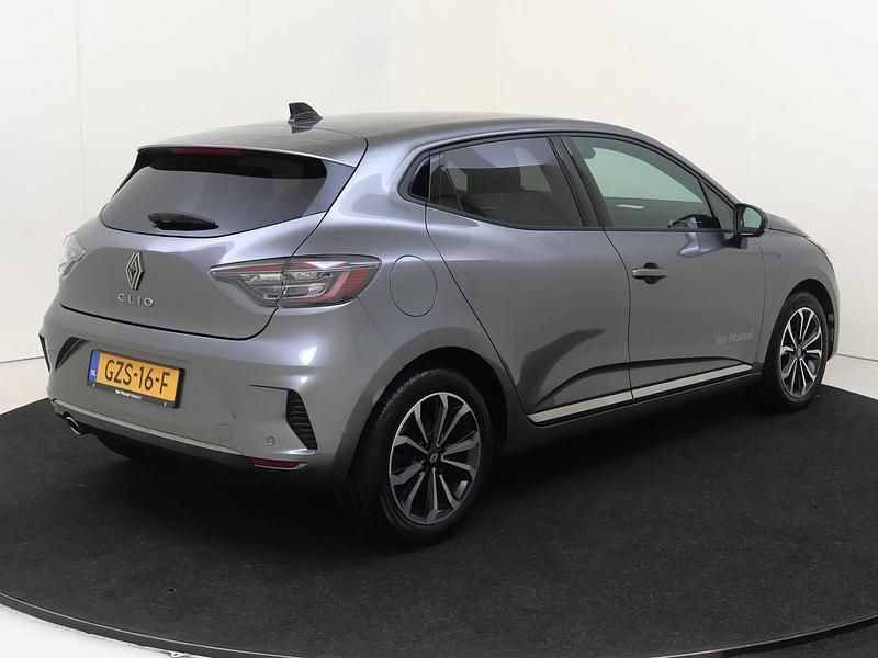 Occasion Renault Clio V Techno 101 PK (74 kW) 2025 Grijs Hatchback