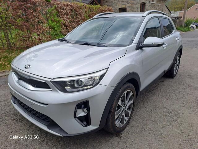 Grijs Gebruikt 2019 Kia Stonic SUV | € 13.200 (Goede deal) - Afbeelding 1/4