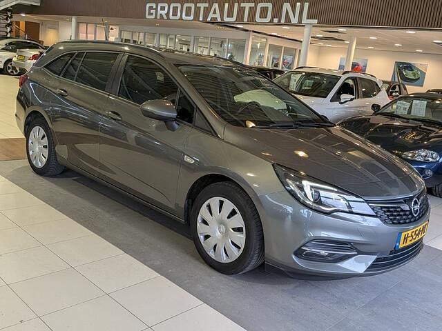 Grijs Gebruikt 2020 Opel Astra Business Edition Stationwagen | € 7.944 (Goede deal) - Afbeelding 1/4