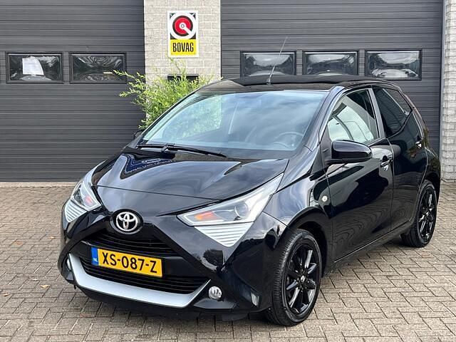 Occasion Toyota Aygo 72 PK (52 kW) 2019 Zwart Hatchback