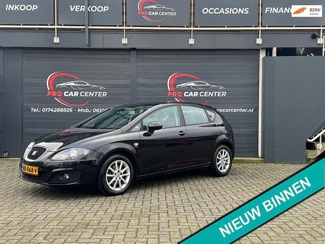 Zwart Occasion 2011 Seat Leon FR Hatchback | € 5.749 (Iets duurder) - Afbeelding 1/4