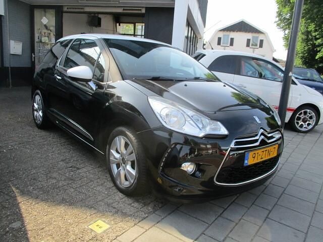 Zwart Gebruikt 2013 Citroën DS3 Business Class Hatchback | € 3.750 (Eerlijke prijs) - Afbeelding 1/4