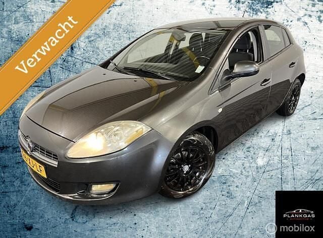 Grijs Occasion 2007 Fiat Bravo Hatchback | € 2.450 (Eerlijke prijs) - Afbeelding 1/1
