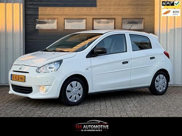 Wit Occasion 2014 Mitsubishi Space Star Inform Hatchback | € 3.950 (Goede deal) - Afbeelding 1/4