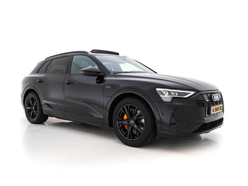 Zwart Gebruikt 2019 Audi e-tron Sport SUV | € 23.945 (Duur) - Afbeelding 1/4