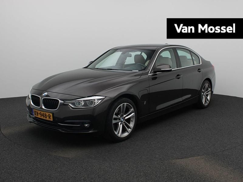 Bruin Gebruikt 2016 BMW 330 Executive Sedan | € 18.900 (Goede deal) - Afbeelding 1/4