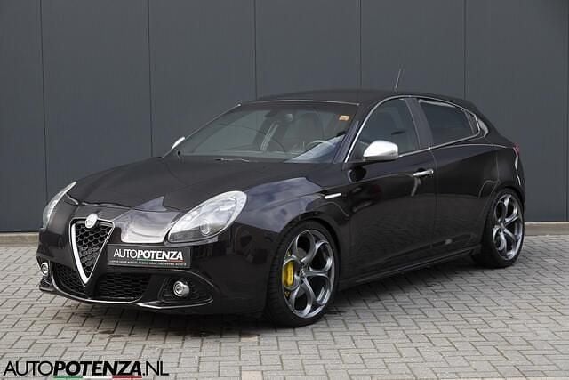 Occasion Alfa Romeo Giulietta Distinctive 170 PK (125 kW) 2011 Zwart Hatchback