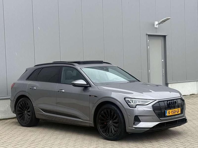 Occasion Audi e-tron Business 230 kW (313 PK) 2020 Grijs SUV