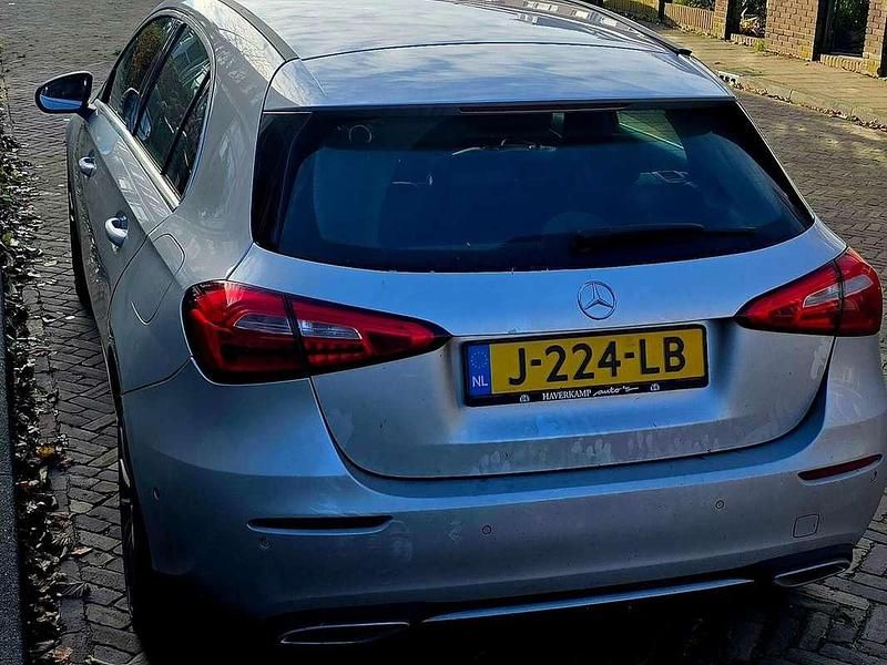 Zilver Gebruikt 2018 Mercedes A200 AMG Stationwagen | € 17.500 (Iets duurder) - Afbeelding 1/4