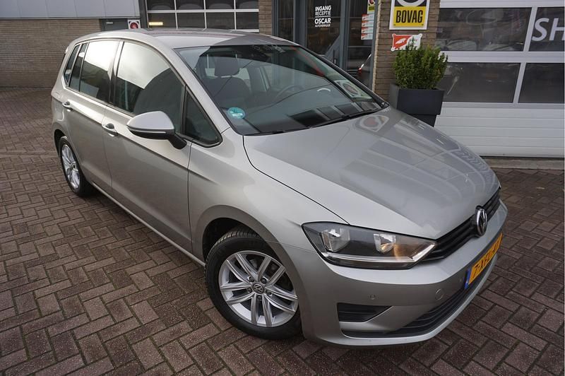 Grijs Gebruikt 2014 VW Golf Sportsvan Comfortline MPV | € 12.285 (Duur) - Afbeelding 1/4