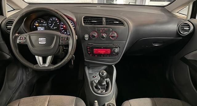 Occasion Seat Leon 102 PK (75 kW) 2010 Zwart Hatchback