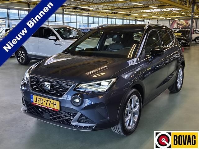 Grijs Gebruikt 2023 Seat Arona FR SUV | € 27.950 (Eerlijke prijs) - Afbeelding 1/4