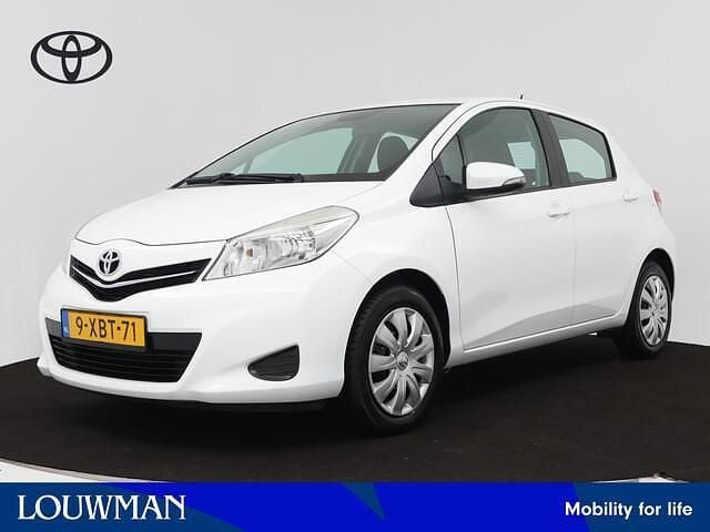 Wit Gebruikt 2014 Toyota Yaris Hatchback | € 9.445 (Eerlijke prijs) - Afbeelding 1/3