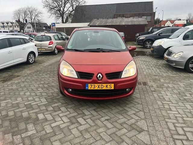 Rood Gebruikt 2007 Renault Scénic II Business MPV | € 2.950 (Eerlijke prijs) - Afbeelding 1/4