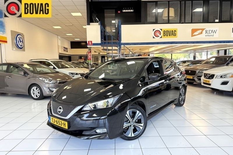Zwart Gebruikt 2018 Nissan Leaf Hatchback | € 11.150 - Afbeelding 1/4