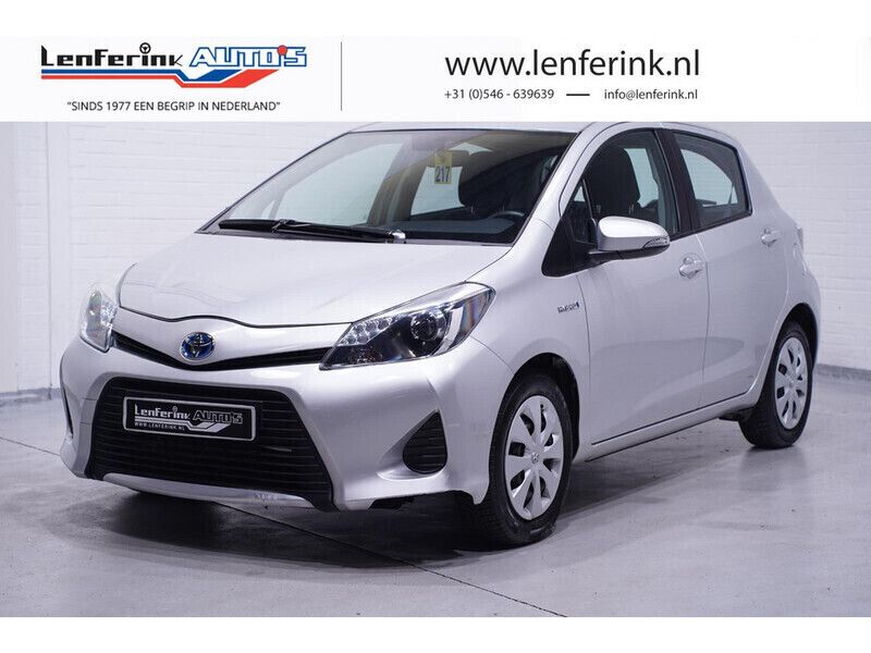 Grijs Gebruikt 2014 Toyota Yaris Hybrid Edition MPV | € 11.850 (Super prijs) - Afbeelding 1/4