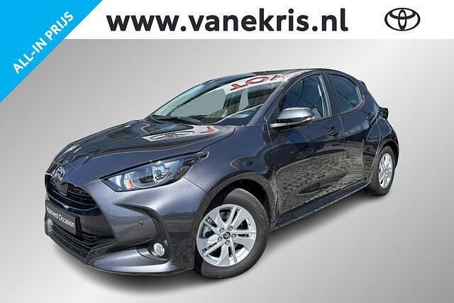 Grijs Nieuw 2025 Toyota Yaris Active Hatchback | € 26.749 (Eerlijke prijs) - Afbeelding 1/4