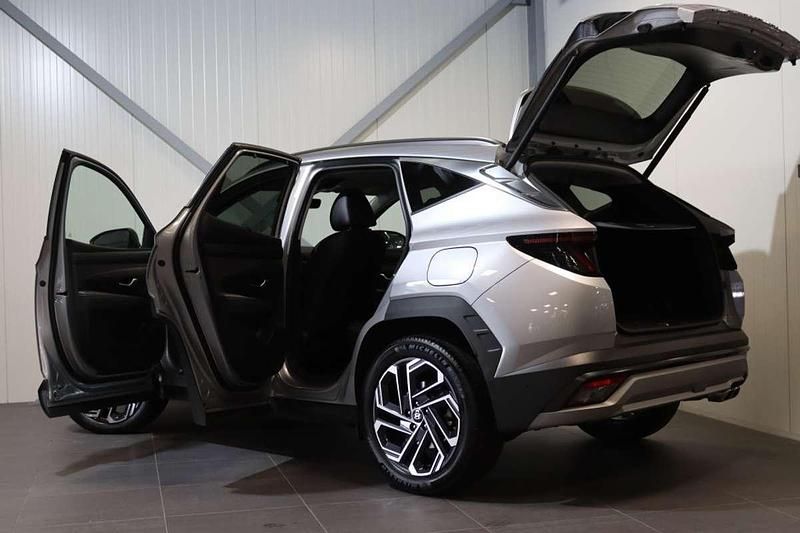 Occasion Hyundai Tucson Premium 252 PK (185 kW) 2024 Shimmering silver (roze metallic) SUV