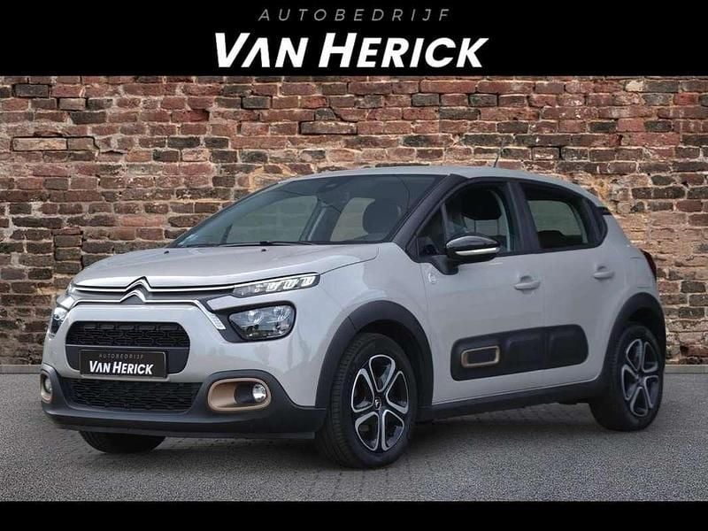 Grijs Gebruikt 2024 Citroën C3 PureTech Hatchback | € 14.995 (Super prijs) - Afbeelding 1/4