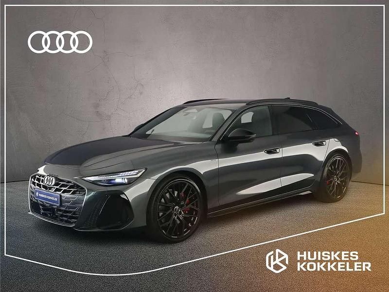 Grijs Nieuw 2025 Audi A6 Competition Stationwagen | € 85.544 (Eerlijke prijs) - Afbeelding 1/4