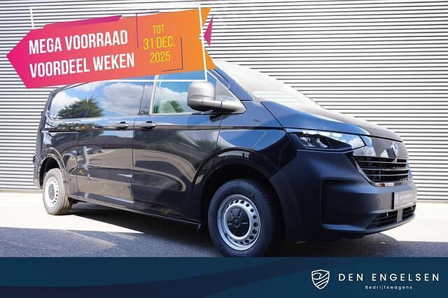 Zwart Gebruikt 2024 VW Transporter Life Van | € 36.595 (Eerlijke prijs) - Afbeelding 1/4