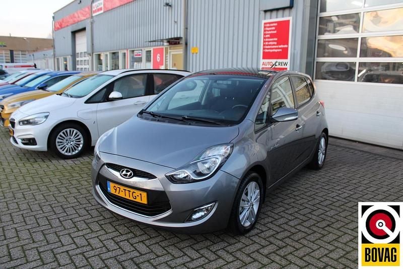 Grijs Gebruikt 2012 Hyundai ix20 Hatchback | € 5.900 - Afbeelding 1/4